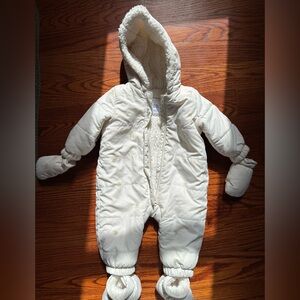 ZARA NYLON ROMPER WITH DETACHABLE MITTENS AND BOOTIES / Size 6-9 months